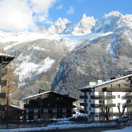 Apartment Le Pied Du Brevent - Walk To Ski Lift, Chamonix Getaway Екстер'єр фото