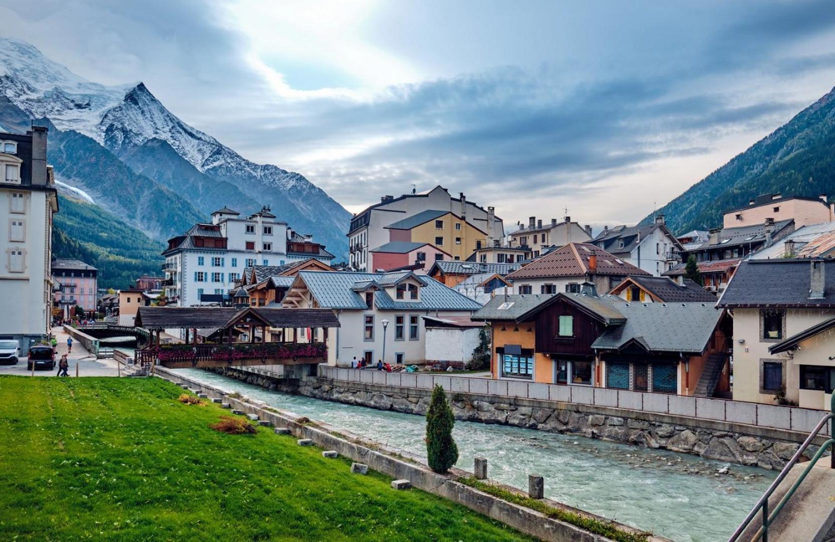Apartment Le Pied Du Brevent - Walk To Ski Lift, Chamonix Getaway Екстер'єр фото