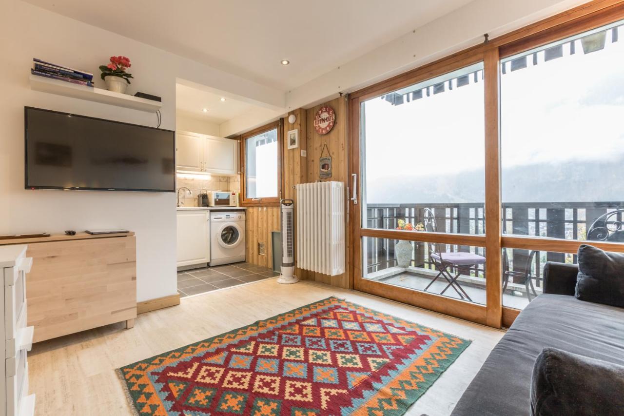 Apartment Le Pied Du Brevent - Walk To Ski Lift, Chamonix Getaway Екстер'єр фото